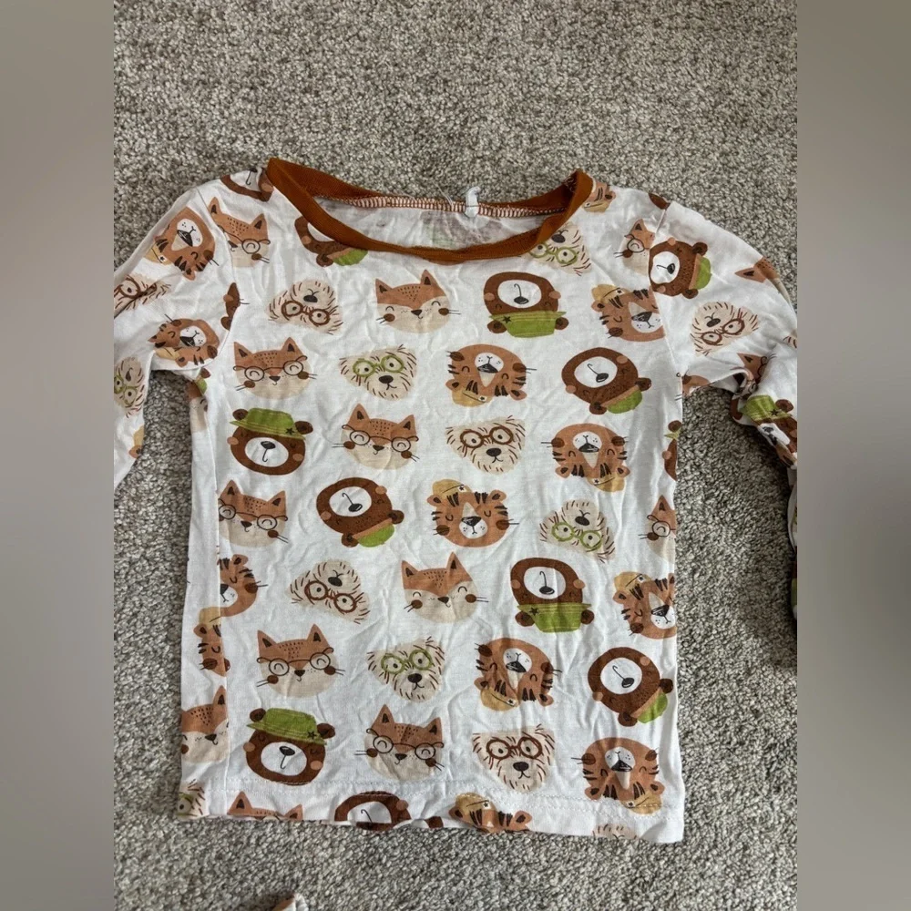Tres Beau Et. Belle Bamboo Pajama Set 24 months dog animal bamboo